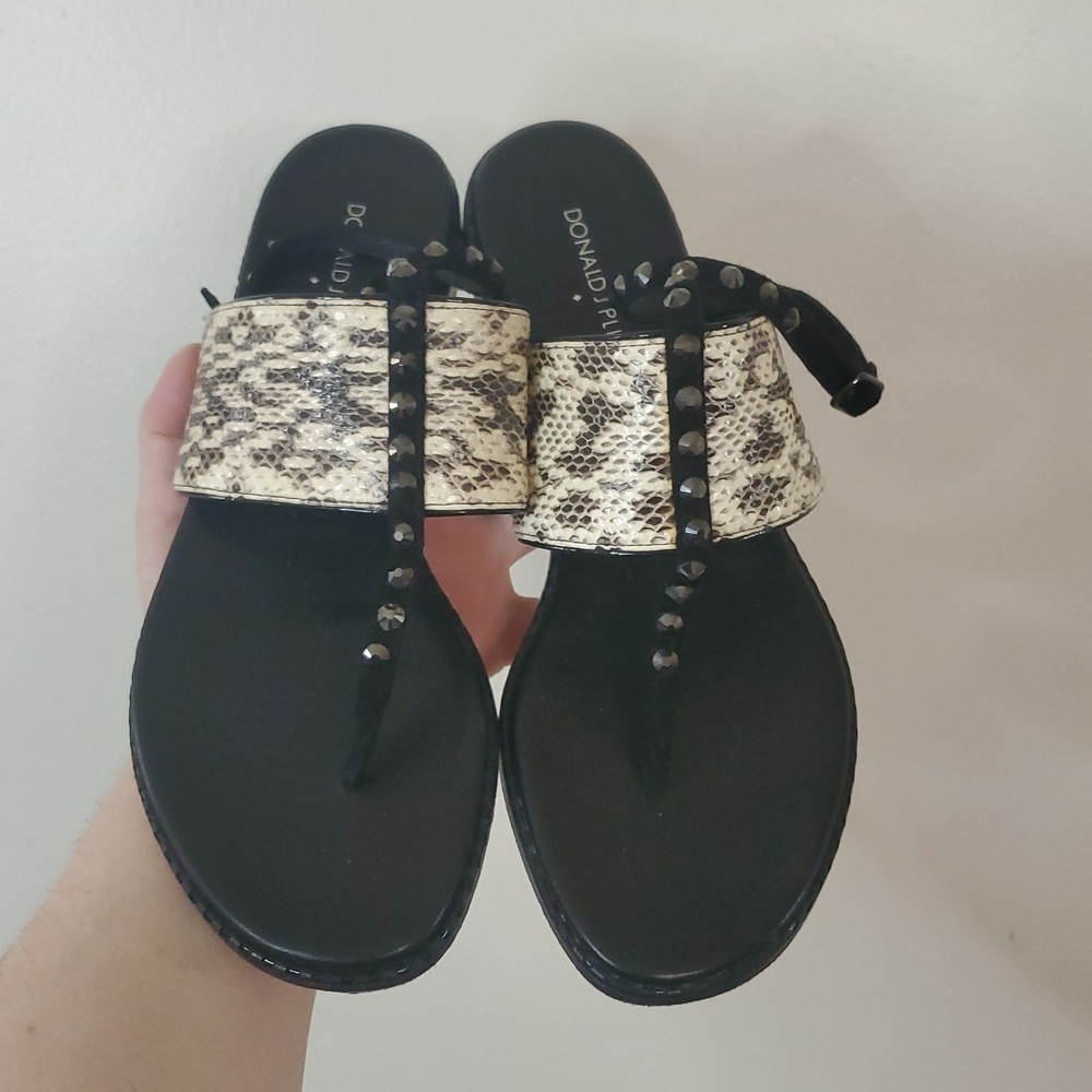 Donald J Pliner Lacy SP Animal Printed Sandals Size 8 Ankle Strap Stud Details - Picture 7 of 12